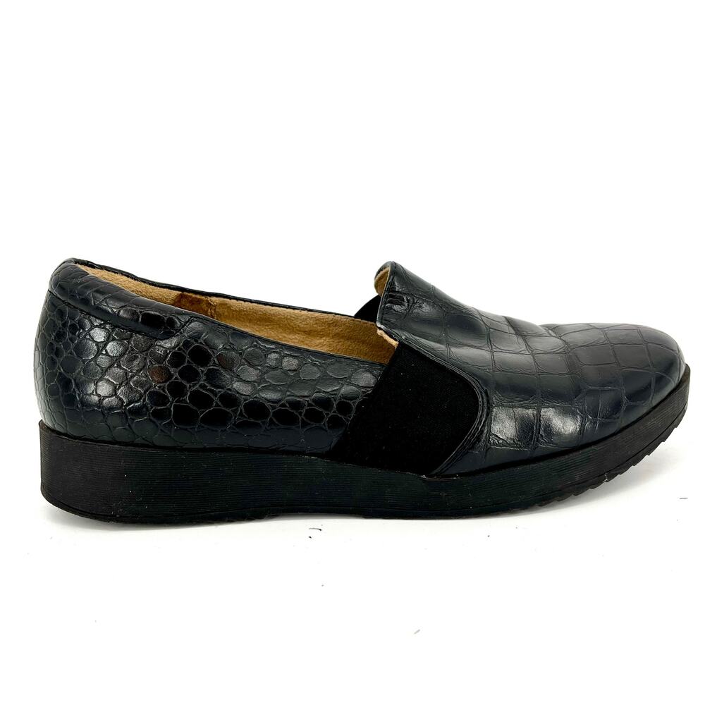 Naturalizer black leather loafer‎ (7M)